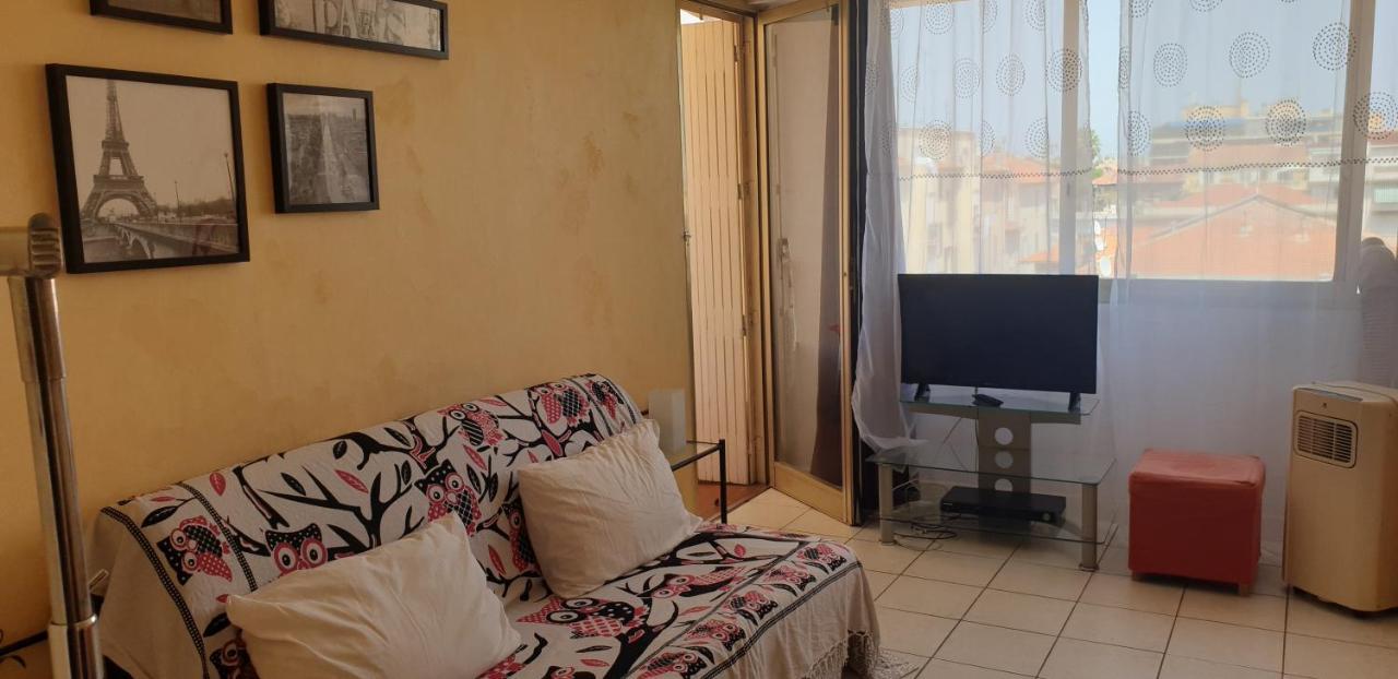 Studios A Golfe Juan Экстерьер фото