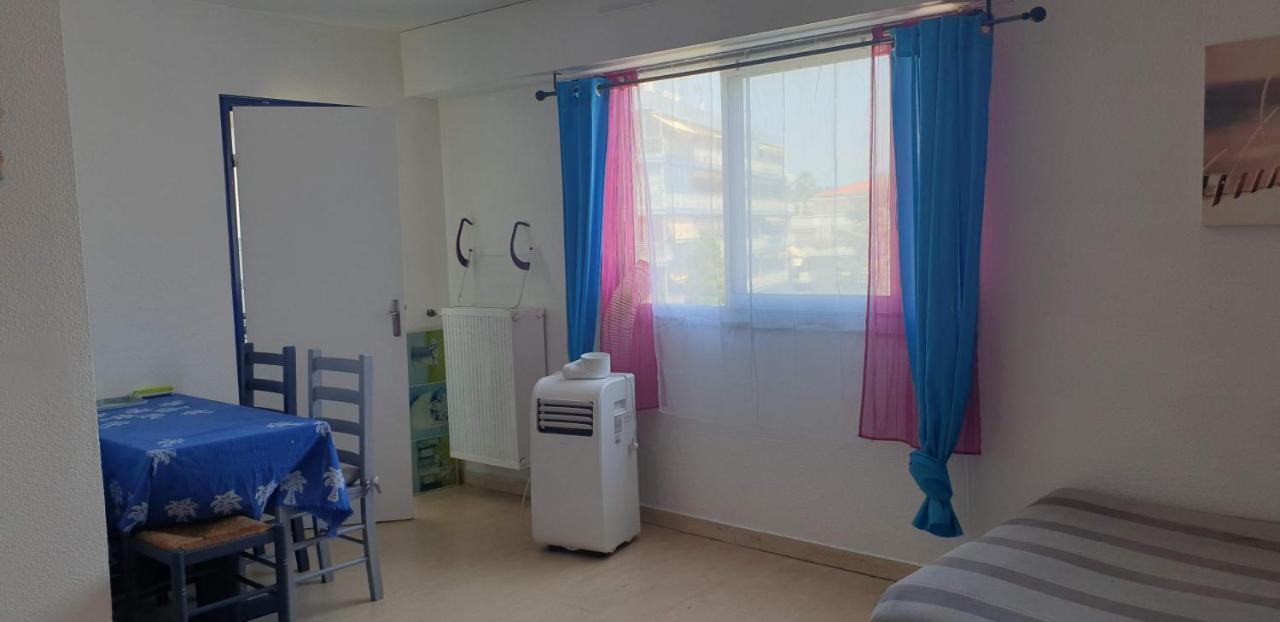 Studios A Golfe Juan Экстерьер фото